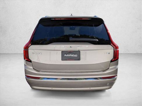New 2026 Volvo XC90 T8 Plus w/ Protection Package Premier image 9