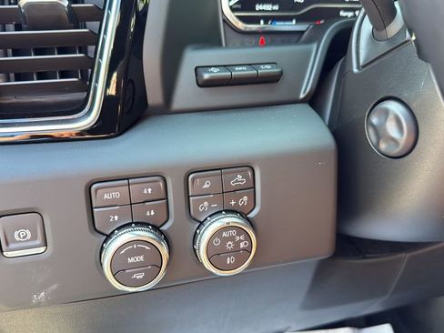 Used 2024 GMC Sierra 1500 Denali Ultimate AWD/4WD image 21