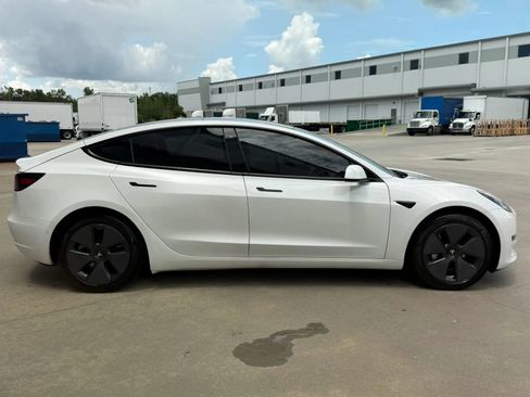 Used 2021 Tesla Model 3 Standard Range Plus RWD image 6