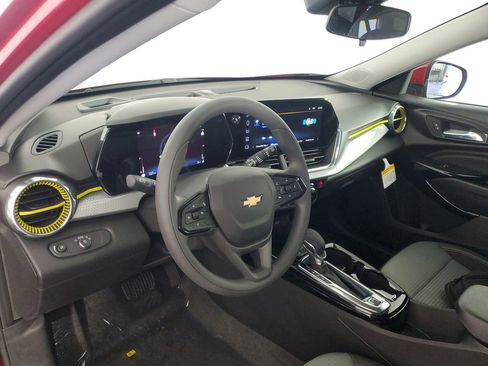 New 2026 Chevrolet Trax LT image 11