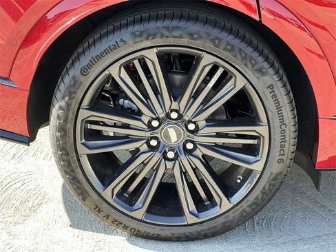 New 2026 Cadillac Lyriq V image 34