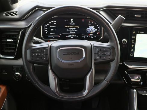 Used 2025 GMC Sierra 2500 Denali Ultimate image 13