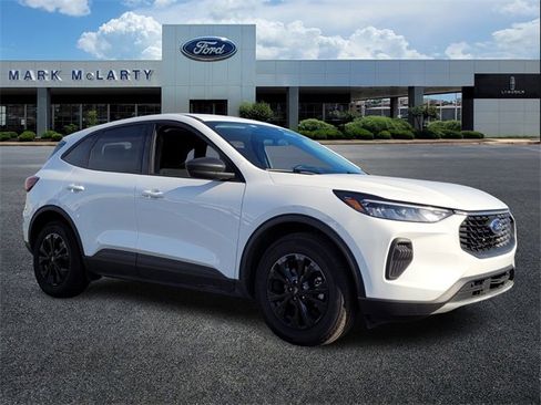 Used 2025 Ford Escape Active image 2