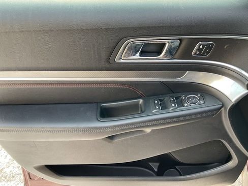 Used 2018 Ford Explorer Sport w/ Equipment Group 401A image 11