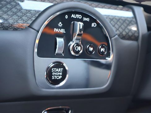 New 2026 Rolls-Royce Spectre Black Badge image 31