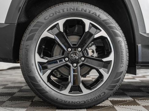 New 2026 Chevrolet Equinox LT w/ Convenience Package II image 18