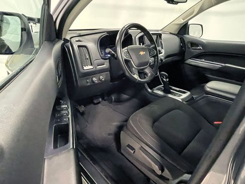 Used 2022 Chevrolet Colorado LT w/ LT Convenience Package AWD/4WD image 20