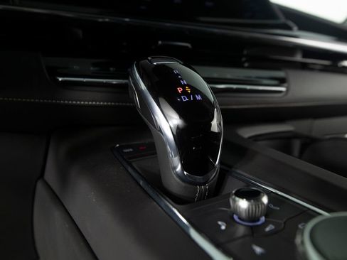 Used 2023 Cadillac Escalade V AWD/4WD image 18