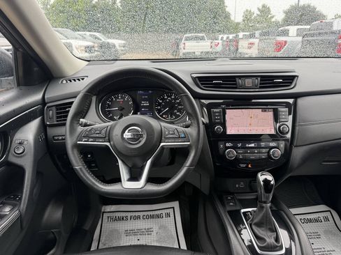 Used 2019 Nissan Rogue SL FWD image 21