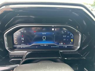 Used 2022 Chevrolet Silverado 1500 LTZ w/ Technology Package AWD/4WD video 2