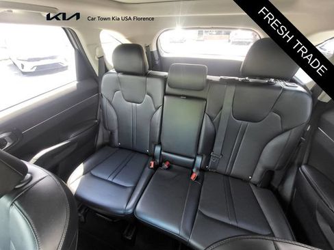 Certified 2024 Kia Sorento S w/ Panoramic Sunroof Package AWD/4WD image 12