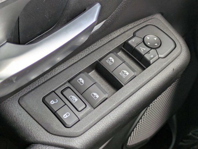 Used 2025 RAM 1500 Big Horn AWD/4WD image 22