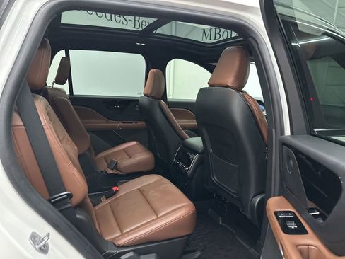 Used 2023 Lincoln Aviator Reserve w/ Equipment Group 201A image 26