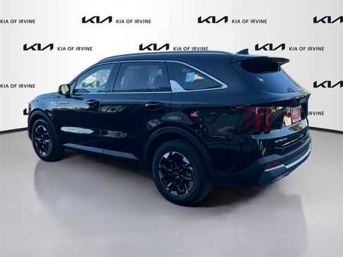New 2026 Kia Sorento S image 5