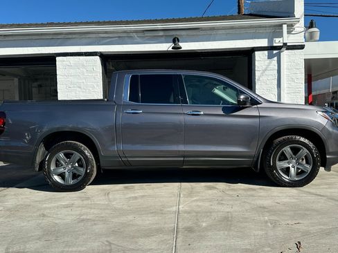 Used 2023 Honda Ridgeline RTL-E image 3