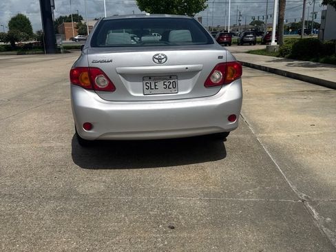 Used 2009 Toyota Corolla LE FWD image 2