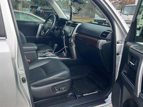 Used 2020 Toyota 4Runner Limited image 5