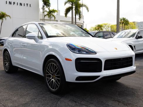 Used 2022 Porsche Cayenne S image 3