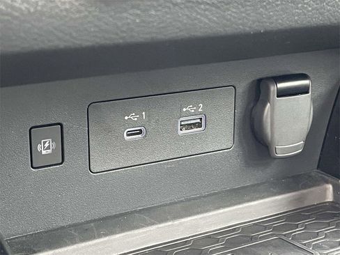 Used 2025 Nissan Altima 2.5 SR w/ SR Premium Package image 28