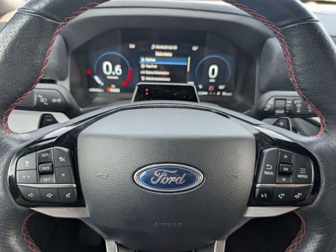 Used 2025 Ford Explorer ST AWD/4WD image 31