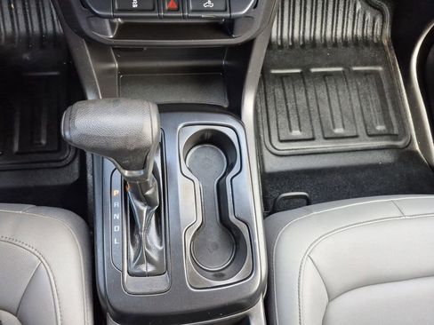 Used 2021 Chevrolet Colorado W/T w/ WT Convenience Package image 10