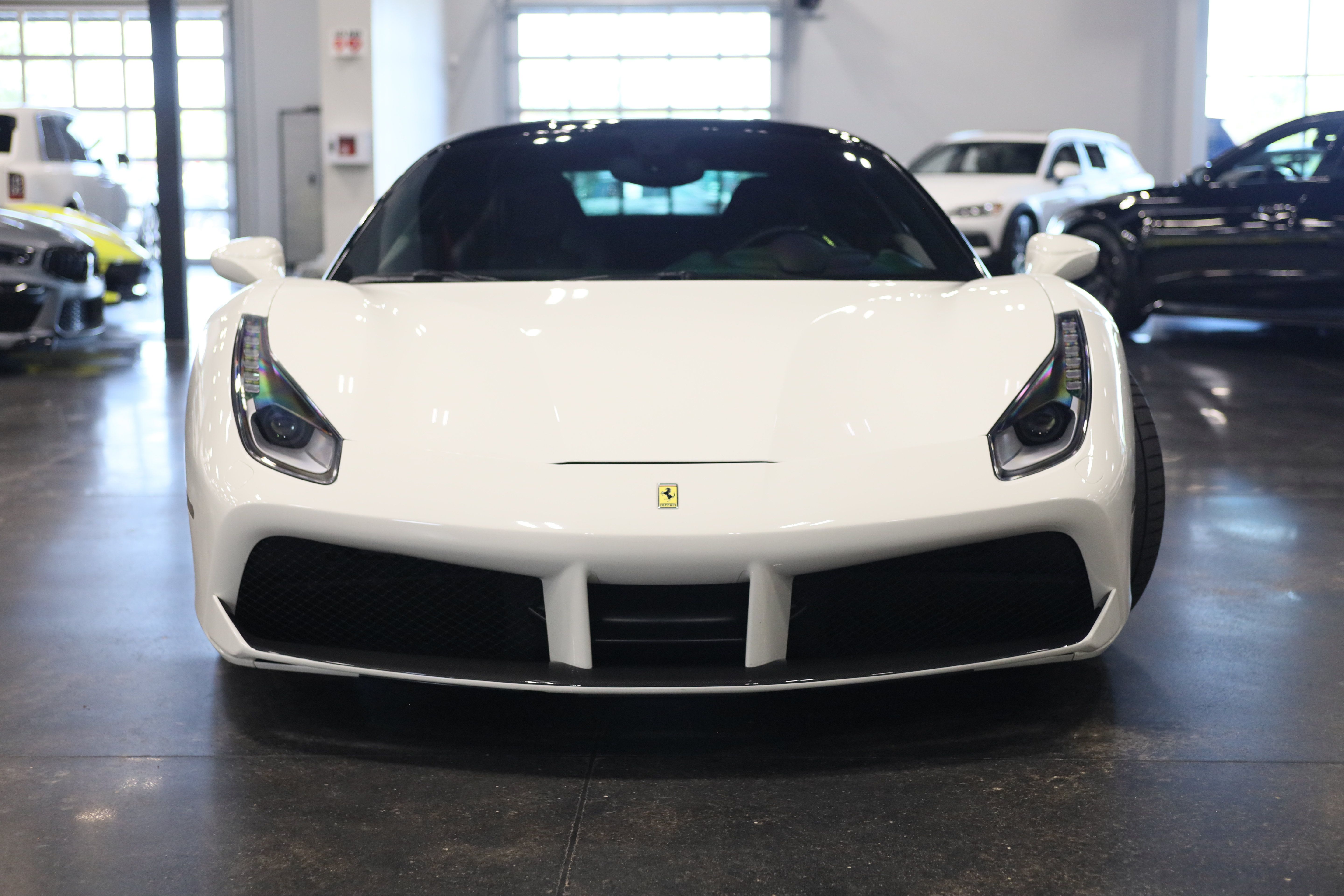 Used 2016 Ferrari 488 GTB RWD image 4