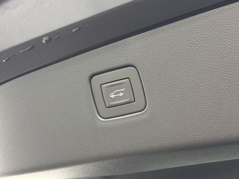 New 2026 Buick Envista Sport Touring FWD image 11