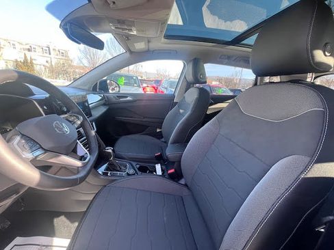 New 2026 Volkswagen Taos SE AWD/4WD image 7