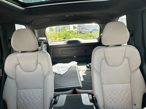 Used 2026 Volvo XC90 T8 Plus w/ Protection Package Premier AWD/4WD image 20