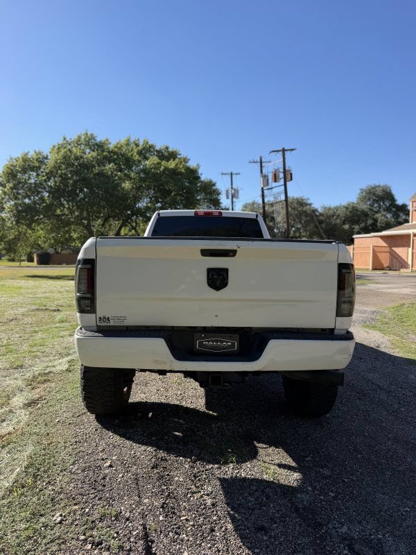 Used 2017 RAM 2500 Tradesman w/ Chrome Appearance Group AWD/4WD image 7