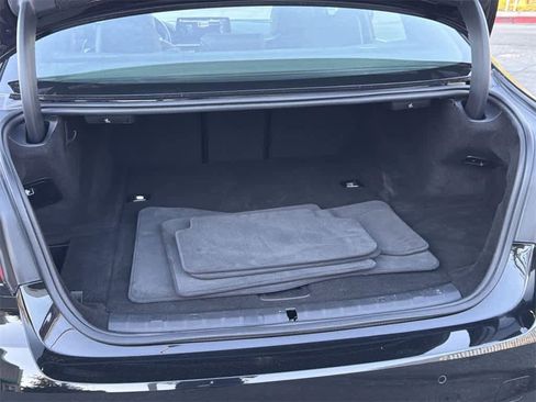 Used 2023 BMW 530e xDrive image 32