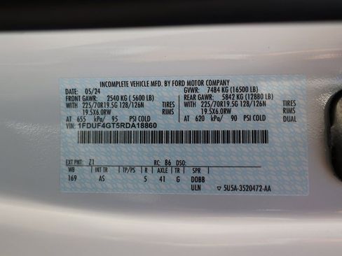 Used 2024 Ford F450 XL w/ XL Chrome Package image 35