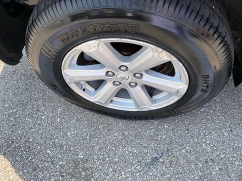 Used 2010 Toyota Highlander 4WD image 28