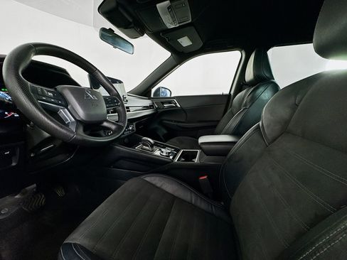 Used 2023 Mitsubishi Outlander Ralliart image 21