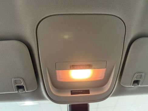 Used 2021 Chevrolet Colorado W/T w/ Custom Special Edition image 17