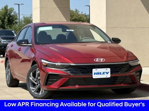 New 2025 Hyundai Elantra Sport image 2