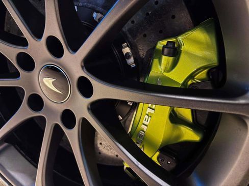 New 2026 McLaren Artura image 9