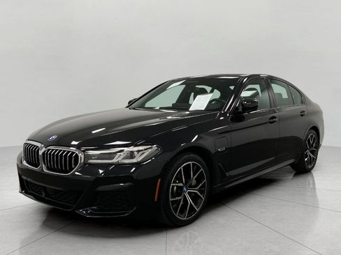 Certified 2023 BMW 530e xDrive w/ Executive Package AWD/4WD image 9