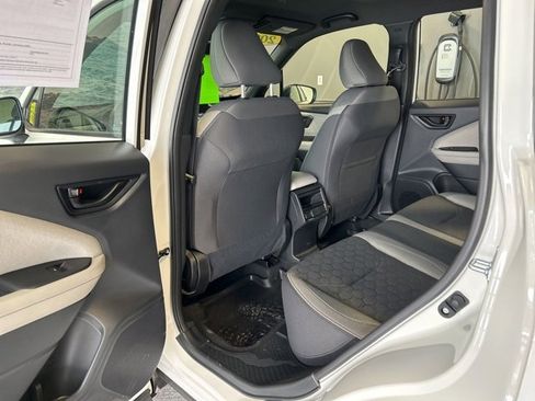 Used 2025 Subaru Forester image 22