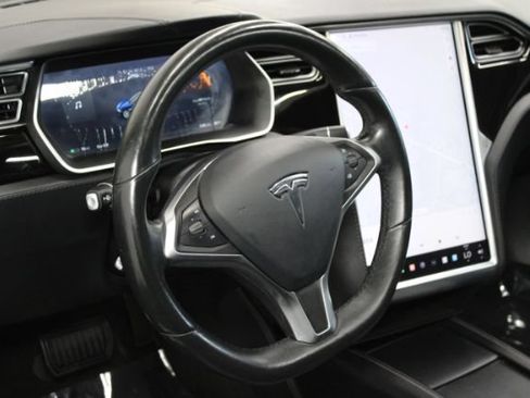 Used 2015 Tesla Model S 70D AWD/4WD image 16