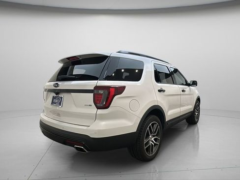 Used 2016 Ford Explorer Sport AWD/4WD image 6