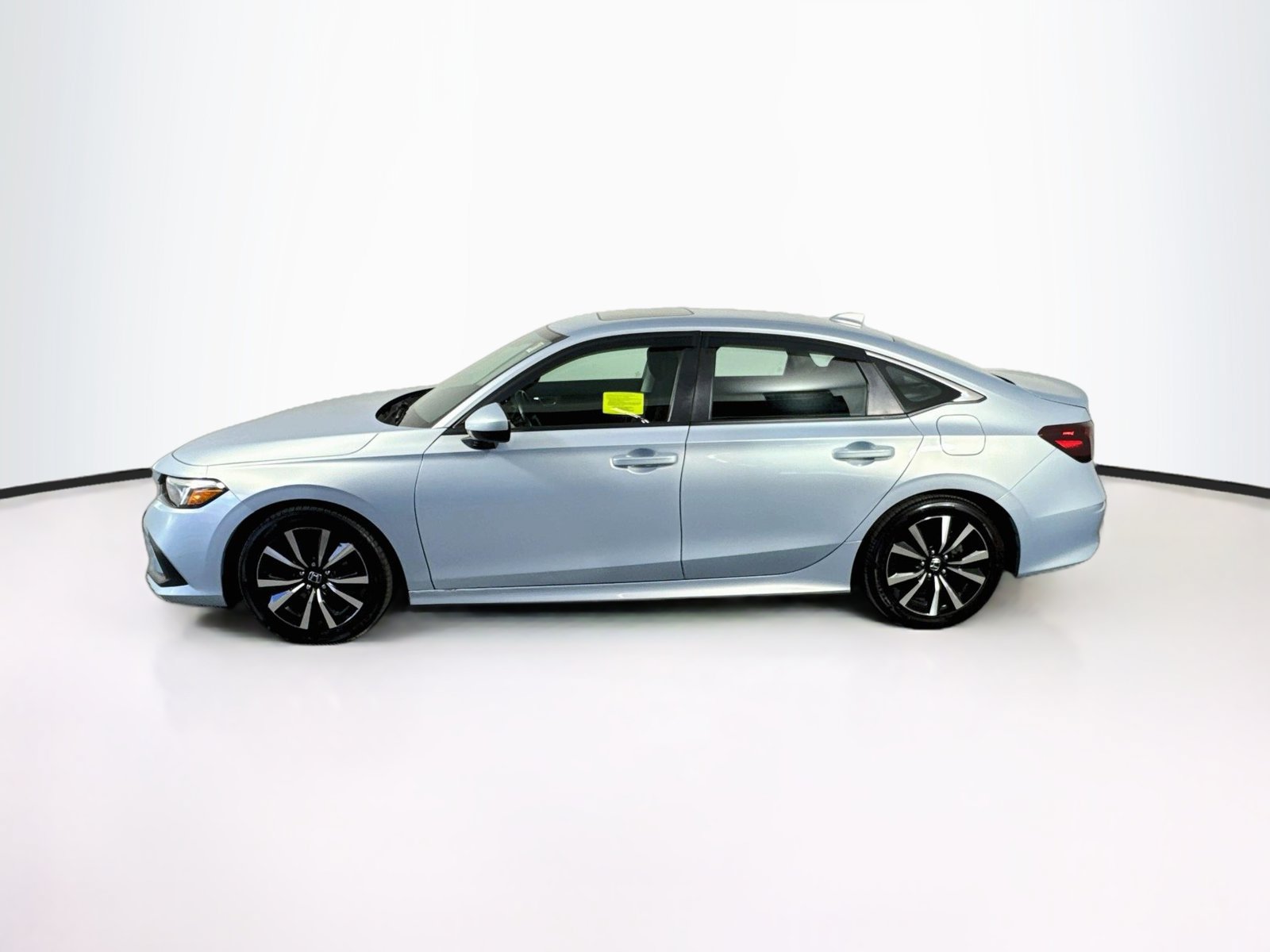 Used 2023 Honda Civic EX image 4