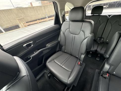 New 2025 Kia Sorento X-Line EX image 13