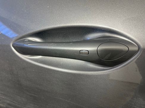 New 2026 Chevrolet Trax RS w/ Sunroof Package image 14