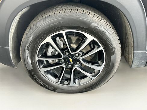 Used 2025 Chevrolet TrailBlazer LT image 11
