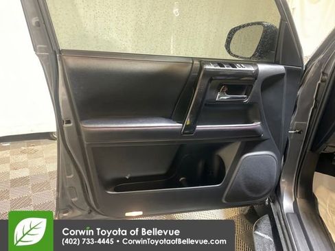 Used 2021 Toyota 4Runner Venture w/ Moonroof Package image 18