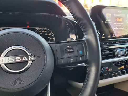 Used 2023 Nissan Pathfinder SL image 20