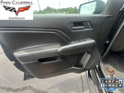 Used 2025 Chevrolet Colorado W/T w/ WT Custom Package AWD/4WD image 27
