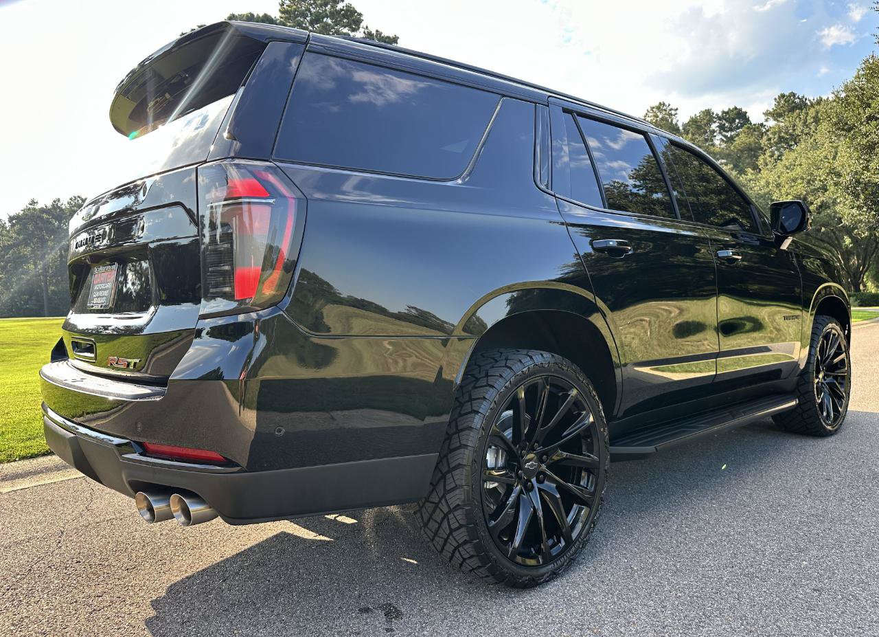 Used 2025 Chevrolet Tahoe RST w/ RST Capability Package AWD/4WD image 5