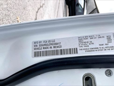 Used 2024 RAM 2500 Big Horn image 32